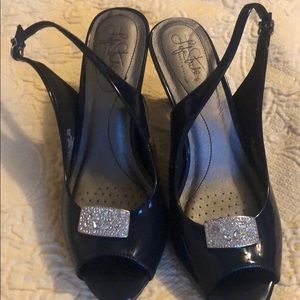 Life Stride heels, never worn!